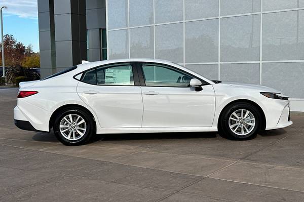 2025 Toyota Camry sedan Ice - $31,784 (_Toyota _ _ Camry _)63654698444291121