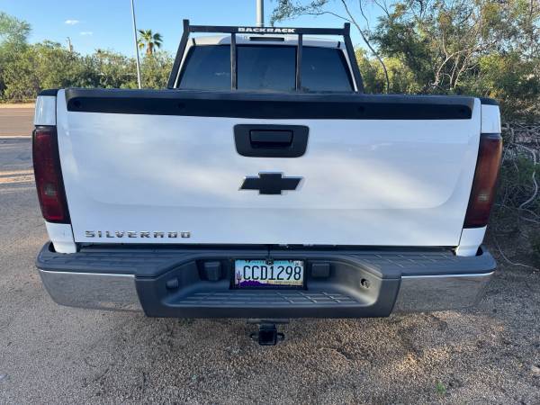 Chevy silverado 1500 Wt ext cab 4.3 L V6 6.5ft bed 1