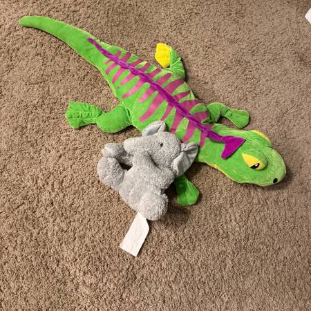 Stuffed Animals – Large Lizard & Elephant Bundle 1