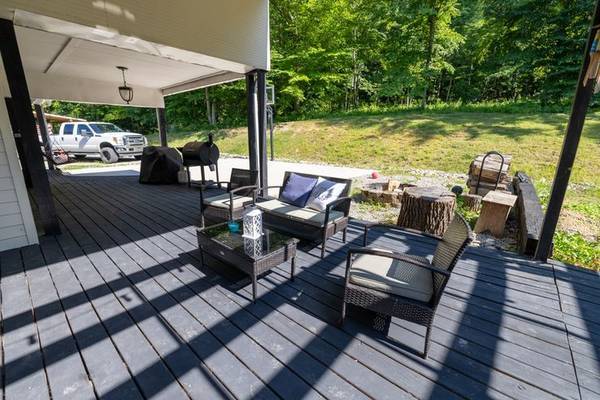 $449 / 1br - 750ft2 - Spacious Double bedroom with storage and parking (Jackson)63862289418241122