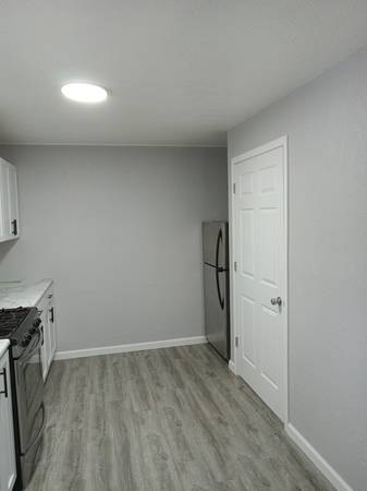 $1000.00 / 1br - 500ft2 - Fully remodeled 1 bedroom 1 bath with huge back yard63953483524099122