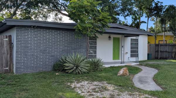 $2,400 / 4br - 1350ft2 - Clearwater - 4/2 House for Rent, (Hercules Ave. & Union)63976136999682122