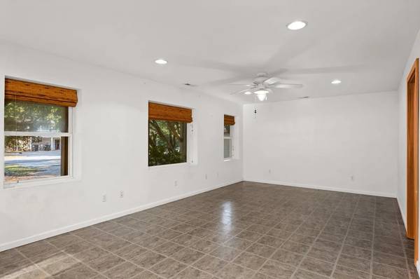$2,400 / 2br - Alquiler a largo plazo de 2 habitaciones con mascotas permitidas en Kill Devil Hills (Kill Devil Hills)63862069915265124