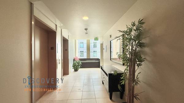 $2,895 / 2br - 1100ft2 - Large Downtown Oakland Two Bedroom Condominium at The Jade (oakland downtown)63785453122945122