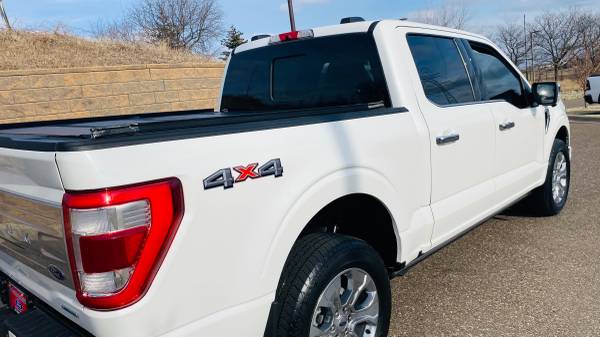 2022 Ford F150 Platinum Crew Cab - Blanco, 3.5 Ecoboost, COMO NUEVO, 29 mil - $54,50063469772003843122