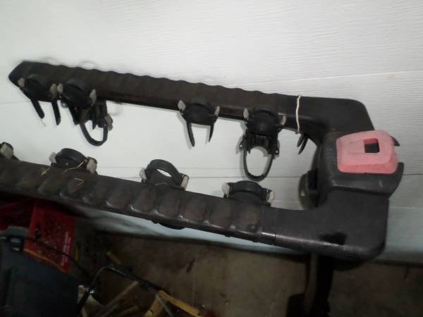 Yakima 4 Bike Carrier - $60 (Bremerton)63471358431361123