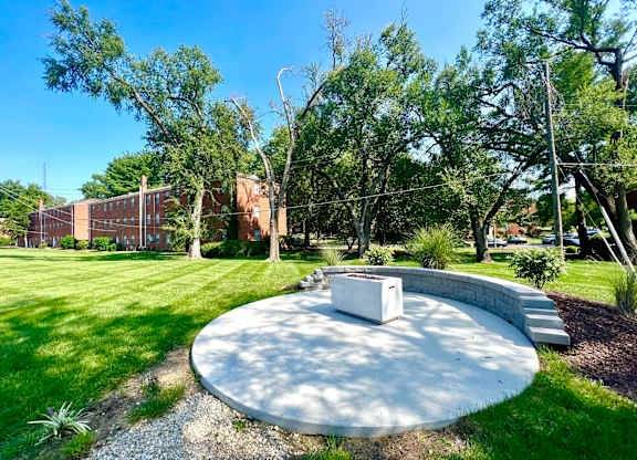 $870 / 1br - 540ft2 - 1/bd, Storage Space, Volleyball Court (5927 Suson Pl, St. Louis, MO)63924424812419124