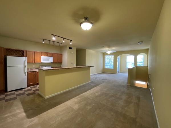 $1,799 / 3br - 1496ft2 - 3 bedroom #202 1 Month Base Rent Free/Credited App and Admin Fees (Asheville)64029374235778121