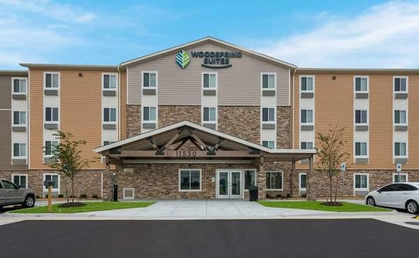 $1.595 / 1 habitación - Hotel 100 % libre de humo, mesa y sillas, habitación para no fumadores (11530 Lakeridge Pkwy, Ashland, VA)63348312690049121
