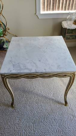 3/4' Carrera Marble top 1