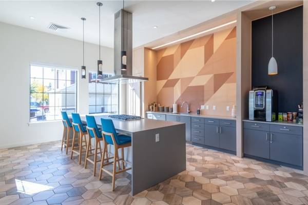 $1,772 / 1br - 700ft2 - Coffee Bar, Free Weights, 1/BD 1/BA (13285 Southwest Hawks Beard Street, Tigard, OR)63956788188163124