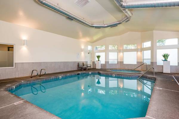 $1,714 / 2br - 915ft2 - Pet Friendly Community! We welcome your furry friends! (Tigard - Tigard, Sherwood, Newberg)63999455014275124