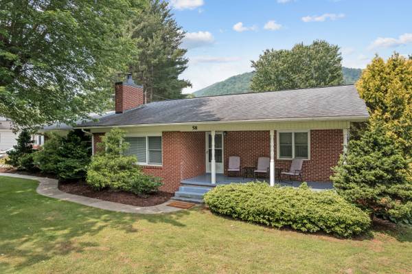 $529,000 / 3br - 2475ft2 - 3/3 Brick home in Maggie - 58 Campbell Creek (Maggie Valley)64029373040771120