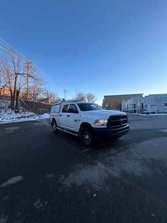 Dodge RAM 2500 Heavy Duty • 6.4L HEMI • 4WD • Mega Cab 1