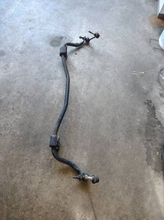 2011-current Durango rear sway bar 1