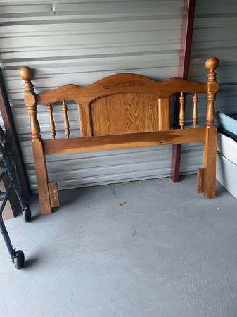 yard sale/garage sale 1