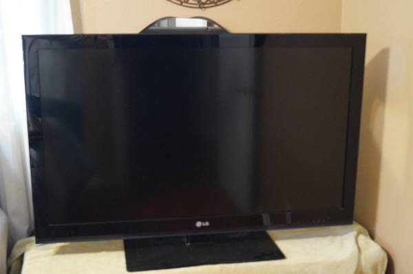 LG TV 42" 1