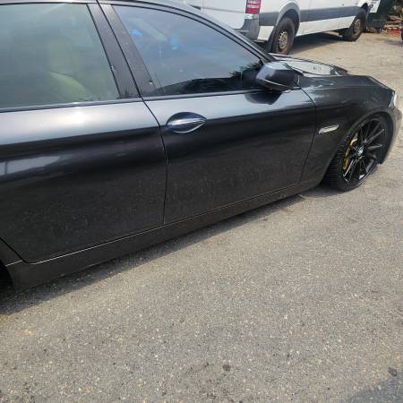 2011 BMW 550i - $5,500 (Mattapan,Boston)63470891051137121