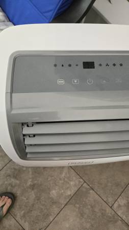 Black and Decker portable air conditioner 1