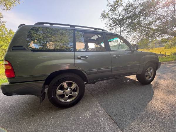 2000 Toyota Land Cruiser 4x4 "LX 470 LX470 Sequoia" - $11,50063438450075905122