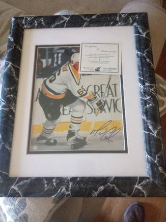 sign pic of mario lemieux 1
