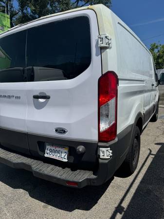 Ford Transit 250 2017 160350 ML- $9,900 (Tujunga) - $9,900 (Tujunga)63436934909441124