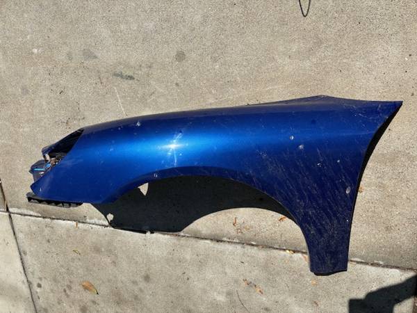 Porsche cayman, boxster 987 driver front fender excellent condition 1