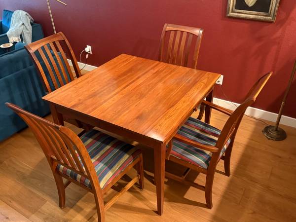 Dining table set 1