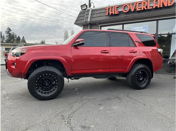 2020 Toyota 4Runner 4x4 4WD 4 Runner TRD Off-Road, Bloqueo Trasero, ELEVADO - $38,011 (The Overland Truck Store)63617156665729122