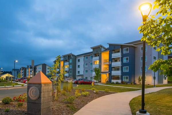 $2,039 / 2br - 982ft2 - Dog and Cat-Friendly 982 SqFt 2 Bed / 2 Bath! Pets Welcome Here! (Auburn)63799858554371124