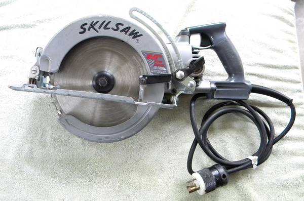 SKILSAW HD5860 8 1/4" WORM DRIVE HD CIRCULAR SAW 120V 13A 4300 RPM 1