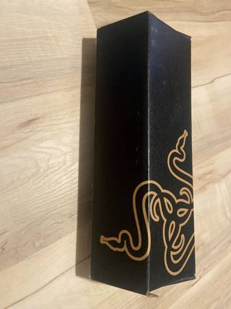 Genuine 200W power adapter AC Razer Blade 15 2019 RC30-0238 19.5V 10.2 1