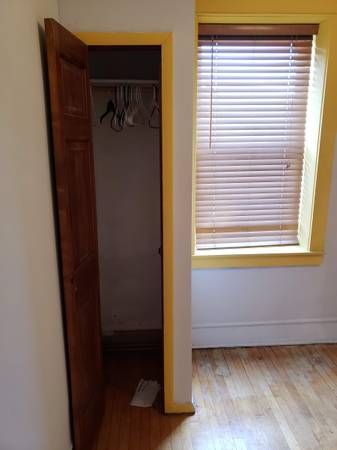 $1,600 / 2br - 2nd floor apt in Bridgeport 32nd & Morgan St (Chicago)64041645443970121