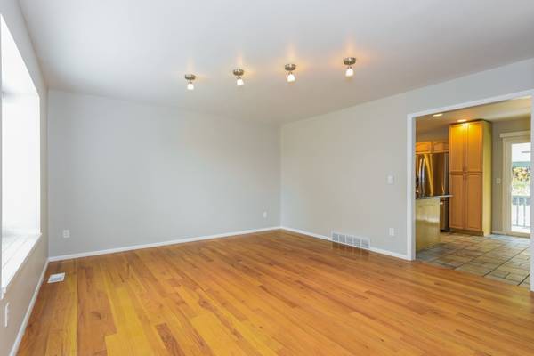 $1,600 / 3br - 1477ft2 - Ubicación perfecta/Vecindario tranquilo (Golden, CO)63849270292737122