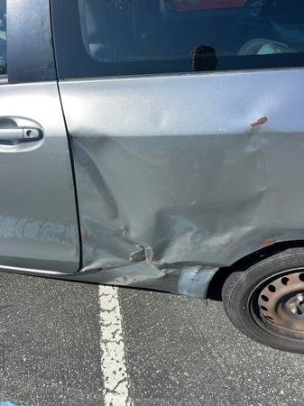 2007 Toyota Yaris Hatchback - $2,300 (watsonville)63624010078723122