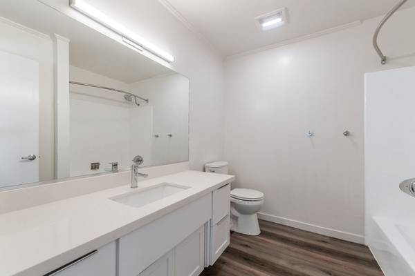 $3,095 / 2br - 855ft2 - 2 Bed - 1 Bath, Central Heat, On-Site Management & a Gated Community!♥ (campbell)63940543746818122