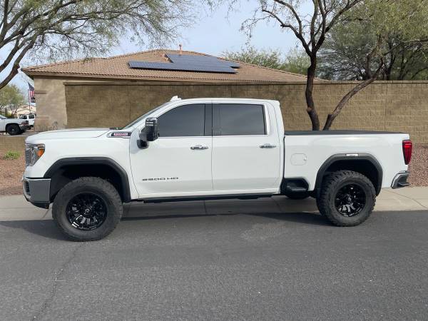 2021 GMC 2500 SLT 1