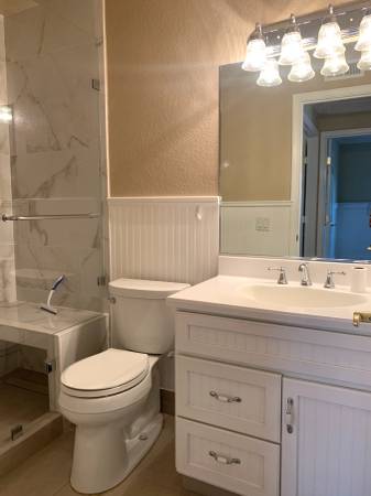 $3,100 / 2br - Unidad de 2 dormitorios completamente renovada en planta superior con A/C (san jose sur)63664203209217124