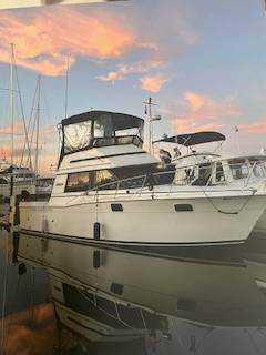32' Carver Fly bridge - $19,000 (Marysville/Anacortes)63471361681155120