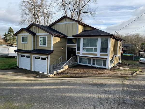 $1,123 / 3br - 1600ft2 - $1,123 / 3br - 1600ft2 - Charming 3-Bed, 2-Bath House | Hardwood Floor (Seattle, WA)63814635672707120