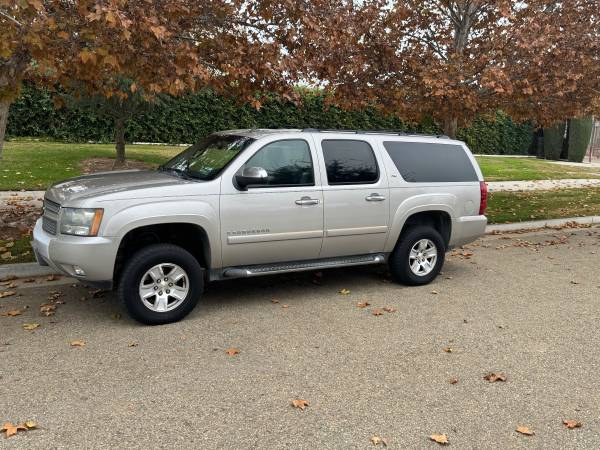 2007 Chevy suburban Z71 1