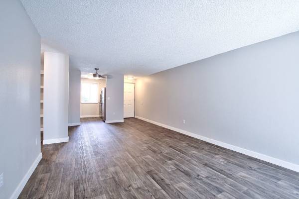 $1,299 / 1br - 615ft2 - 🤗LOWEST PRICE OF THE YEAR! 🤗END OF SUMMER SPECIAL 6 WEEKS FREE!🤑 (5400 Southwest 180th Avenue, Aloha, OR)63831537417857120