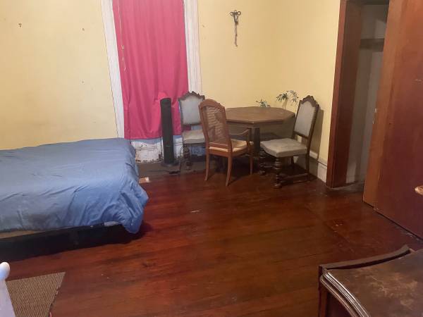 $650 Marais and Elysian Fields (st roch)64151636660226120