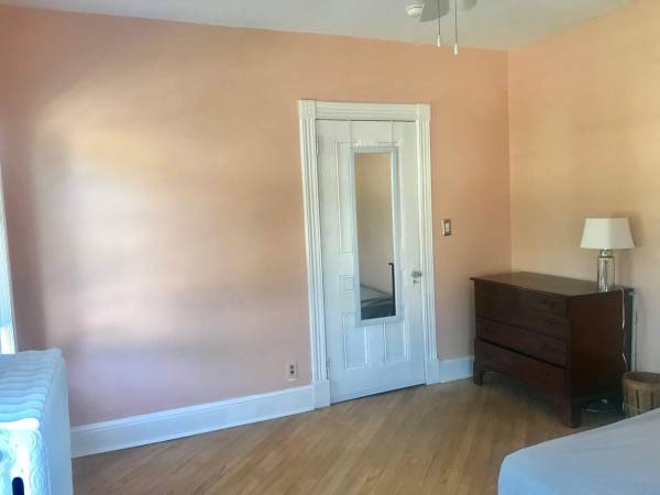 $1,025 Private Room in Shared House on Metro North with Garden! (Peekskill)64033457873794122