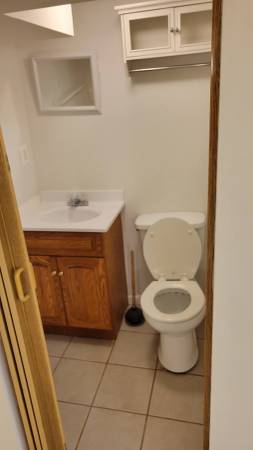 $2,300 / 2br - 3 Level 2 Bdrm 1.5 Ba Duplex 1 block from Huntington Metro (Alexandria)63822291572355124