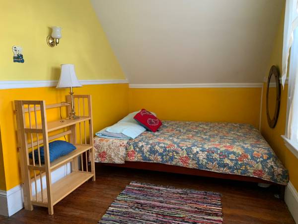 $1,100 / 1br - Room for rent in desirable West Cambridge neighborhood (Cambridge)63824666739457120
