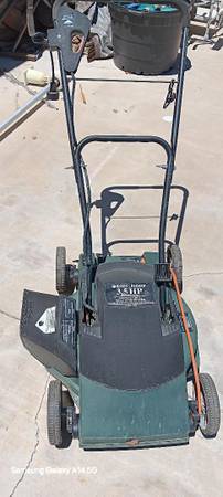 BLACK & DECKER 3.5 hp. Mower 1