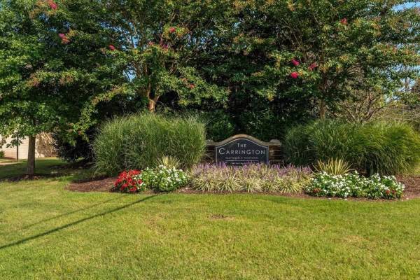 $1,725 / 3br - 1350ft2 - Cat and Dog Heaven! Amazing Pet-Friendly Community! 3 Bed / 2 Bath (Hendersonville)63924810236930124