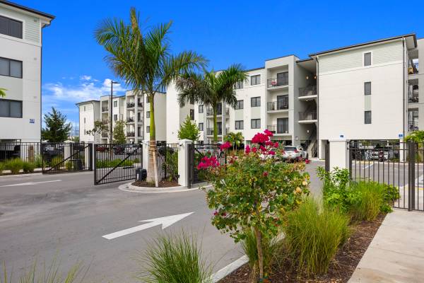 $3,909 / 3br - 3 Bed 2 Bath Wreckers Cay available NOW $3909 (Key West)63944429652227122