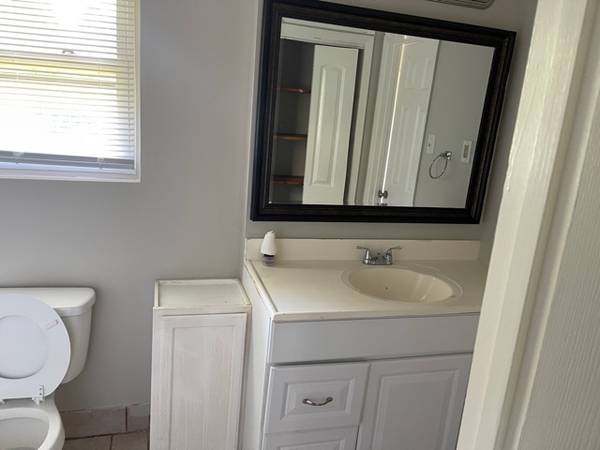 $180 / 1br - 189ft2 - college park rooms for rent (college park)63964124792578121